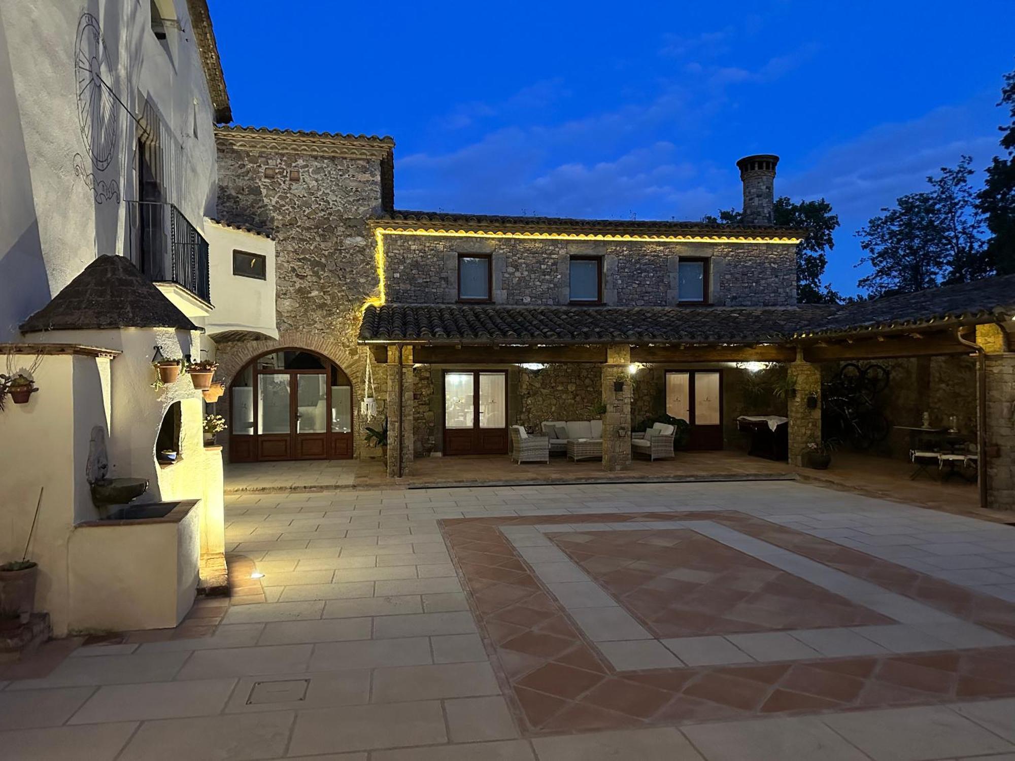 Masia Can Viver - Olive Oil Tourism B&B Bigues I Riells Exterior photo